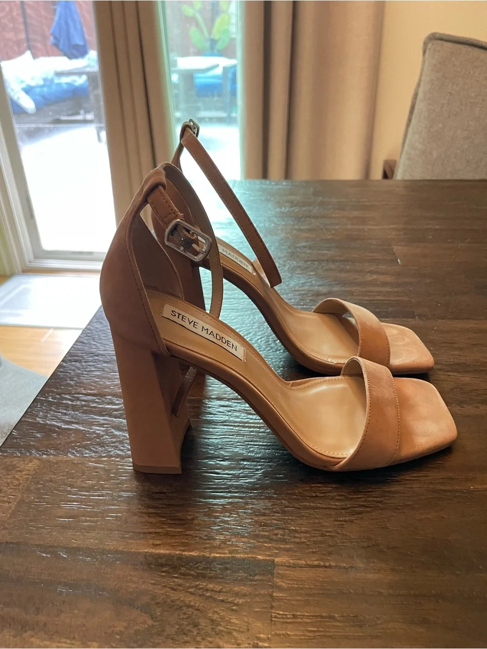 Steve Madden Tiaa Heels In Camel Nubuck 6.5